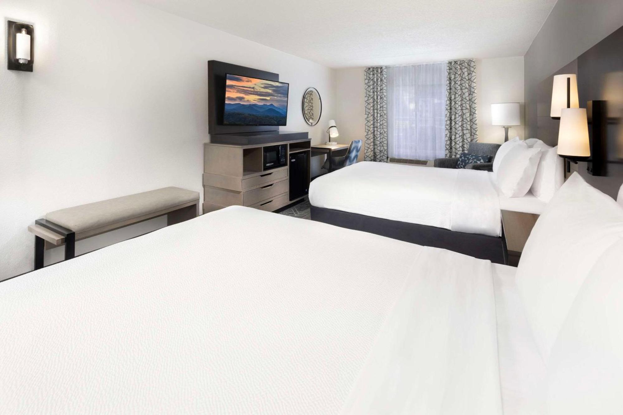 Country Inn & Suites By Radisson Asheville Downtown Tunnel Road Esterno foto