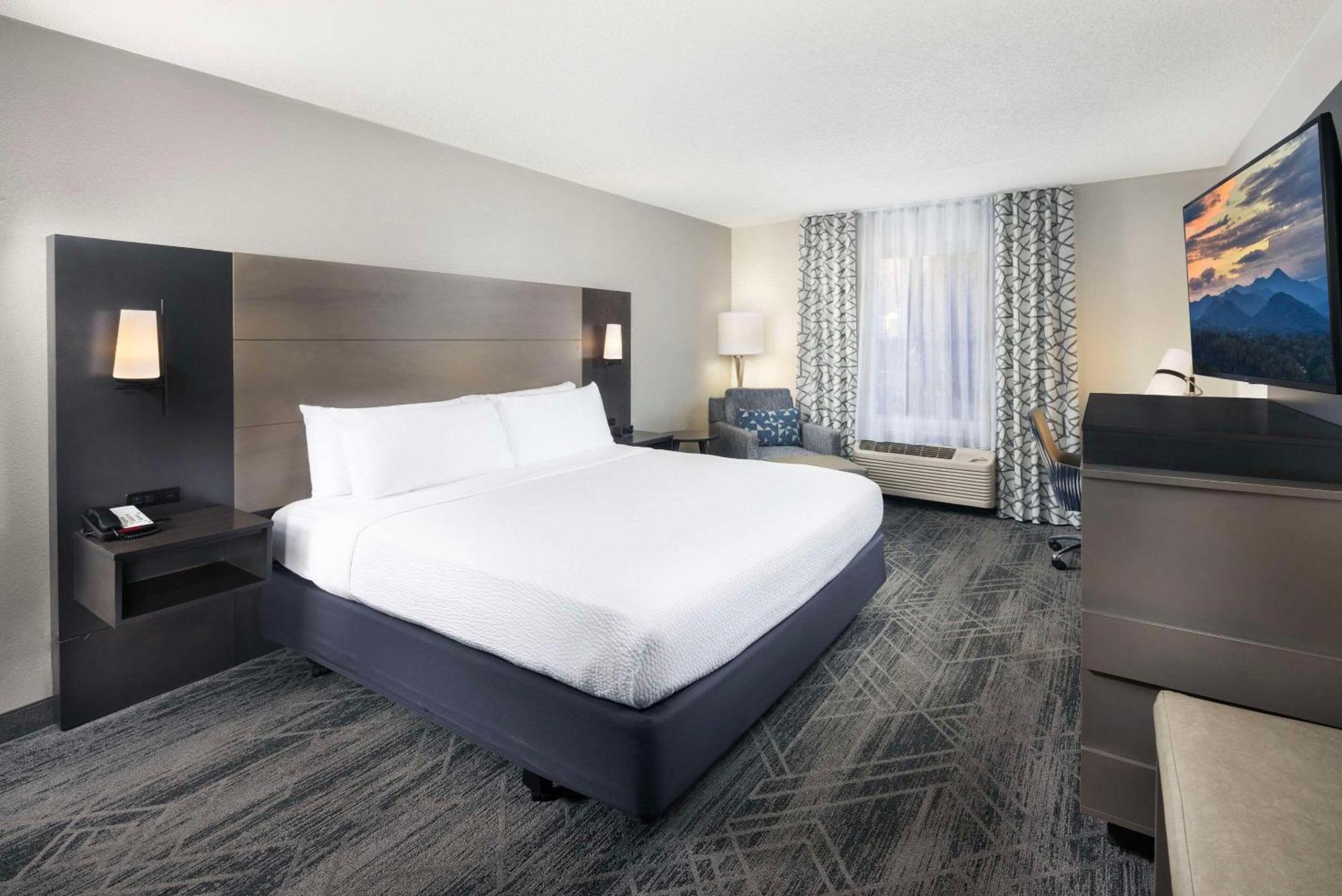 Country Inn & Suites By Radisson Asheville Downtown Tunnel Road Esterno foto