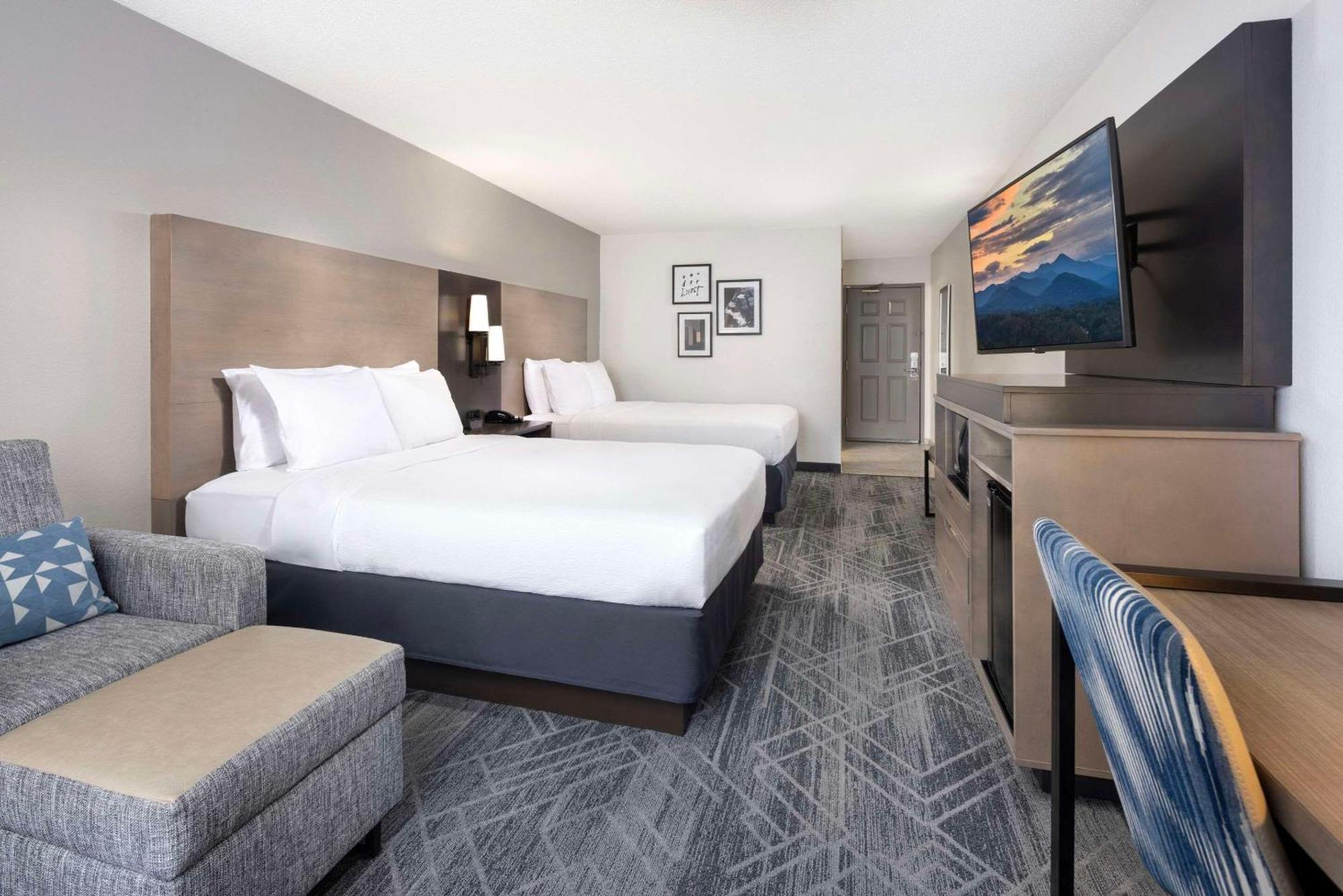 Country Inn & Suites By Radisson Asheville Downtown Tunnel Road Esterno foto