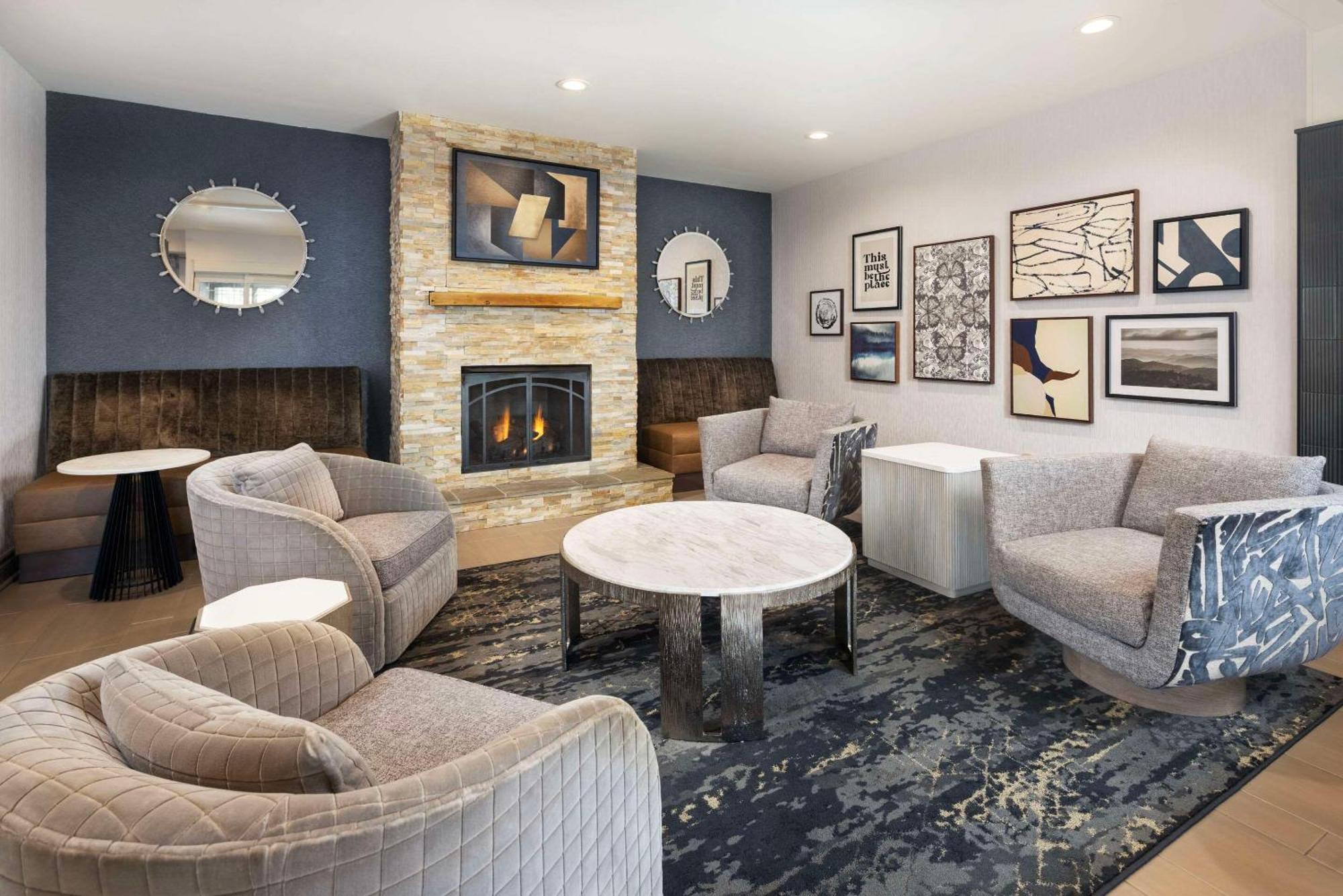 Country Inn & Suites By Radisson Asheville Downtown Tunnel Road Esterno foto
