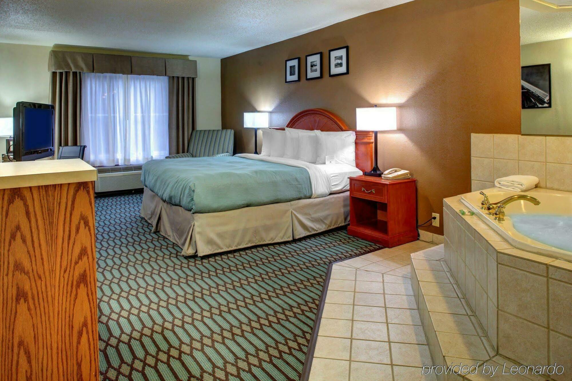 Country Inn & Suites By Radisson Asheville Downtown Tunnel Road Esterno foto